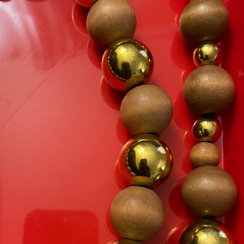 Sassy Jones Gold and Brown Beaded Necklace Set - Picture 4 of 6